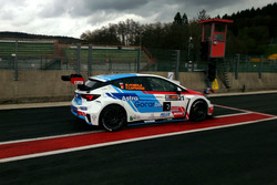 Mat'o Homola e Frédéric Caprasse, Opel Astra TCR