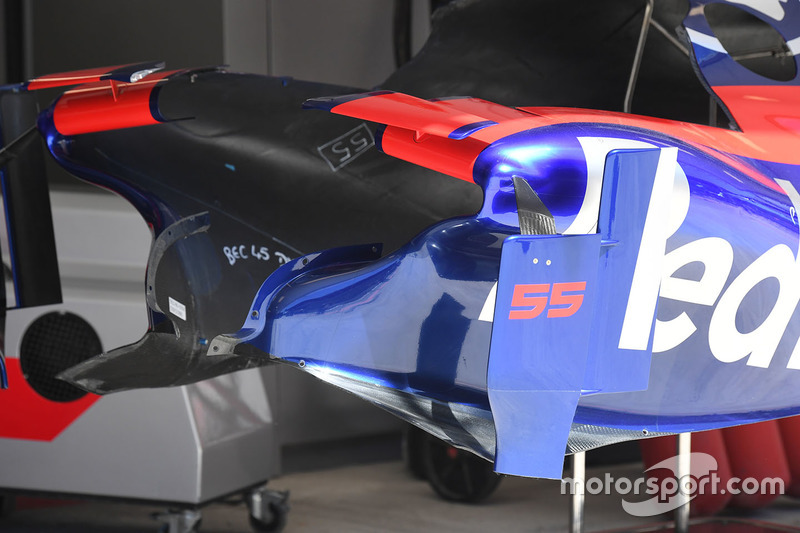 Scuderia Toro Rosso STR12