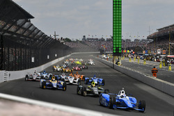 Départ : Scott Dixon, Chip Ganassi Racing Honda mène