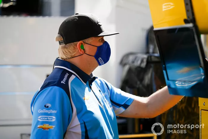 Max Chilton, Carlin Chevrolet, crew member