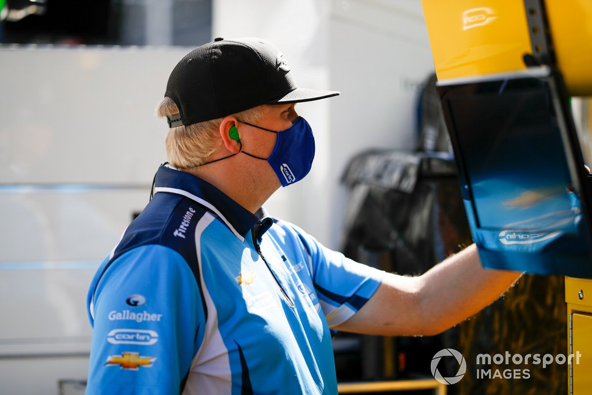 Max Chilton, Carlin Chevrolet, crew member