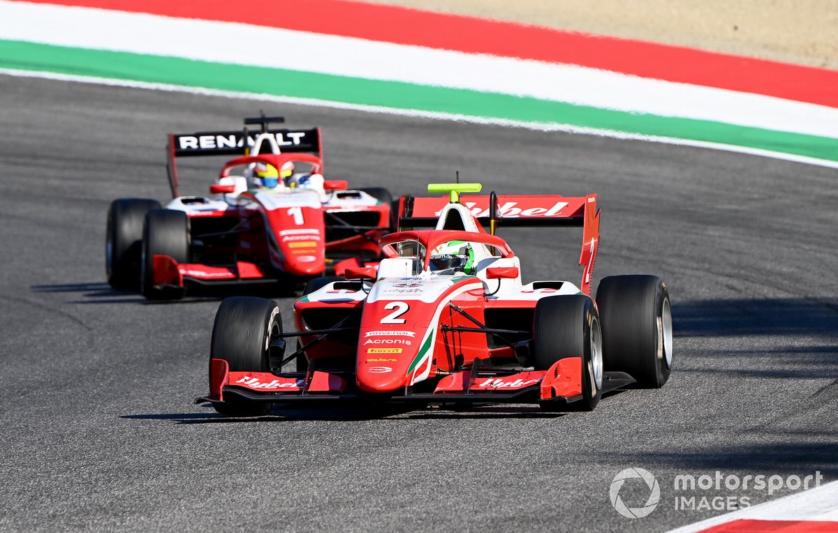 Frederik Vesti, Prema Racing leads Oscar Piastri, Prema Racing 