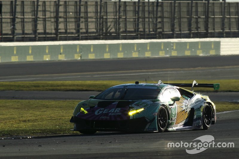 #9 Pfaff Motorsports Porsche 911 GT3 R: Dennis Olsen, Zacharie Robichon, Lars Kern, Patrick Pilet