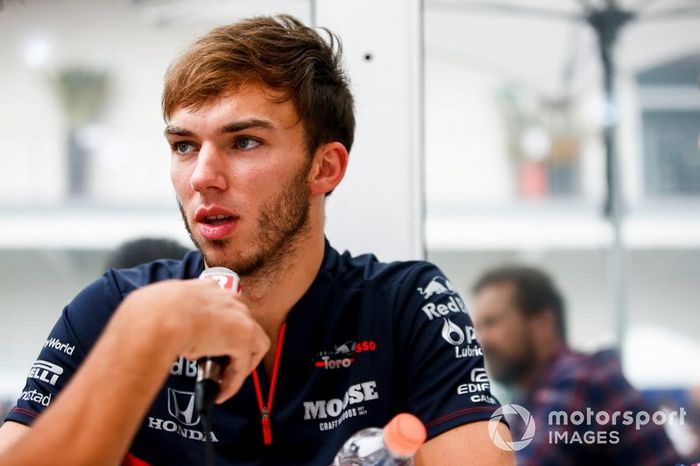 Pierre Gasly, Toro Rosso con los medios