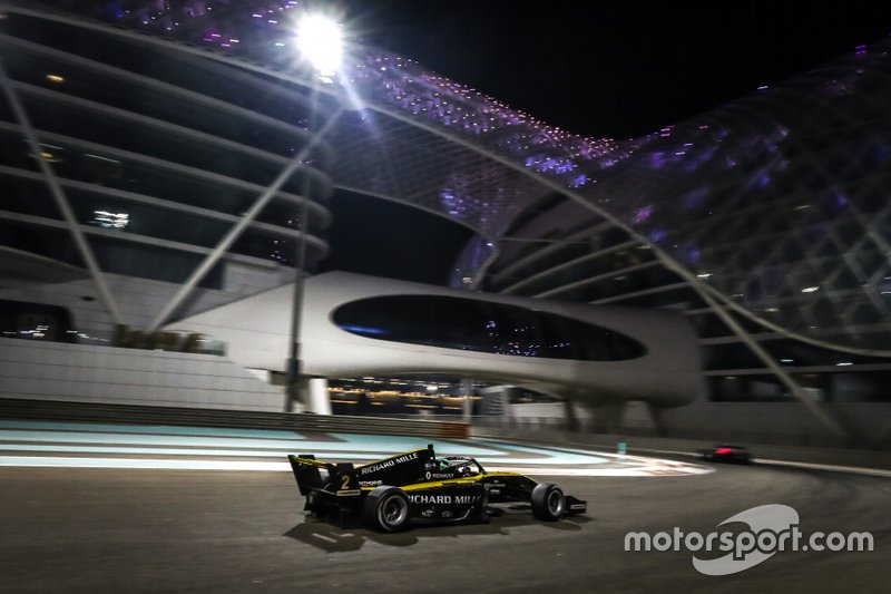 Etapa teve a primeira corrida noturna da história da categoria