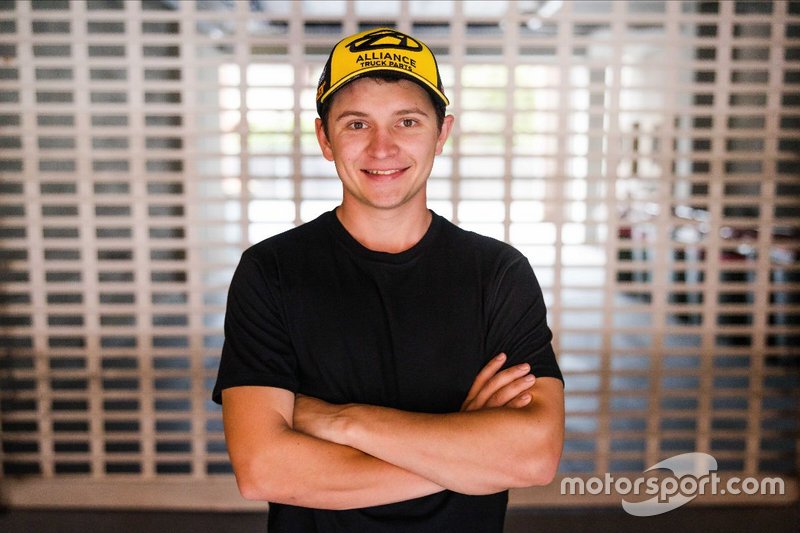 Todd Hazelwood, Brad Jones Racing