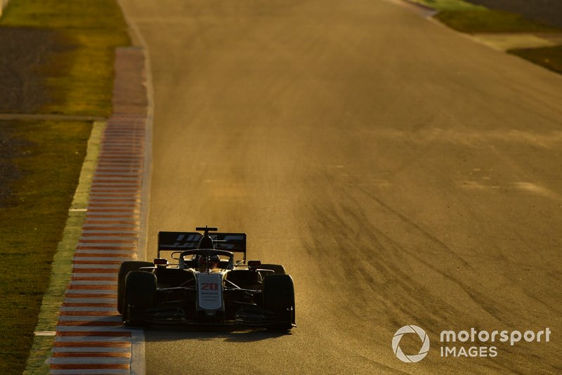 18º Kevin Magnussen, Haas F1 Team VF-20: 1:17.495 (con neumáticos C4)