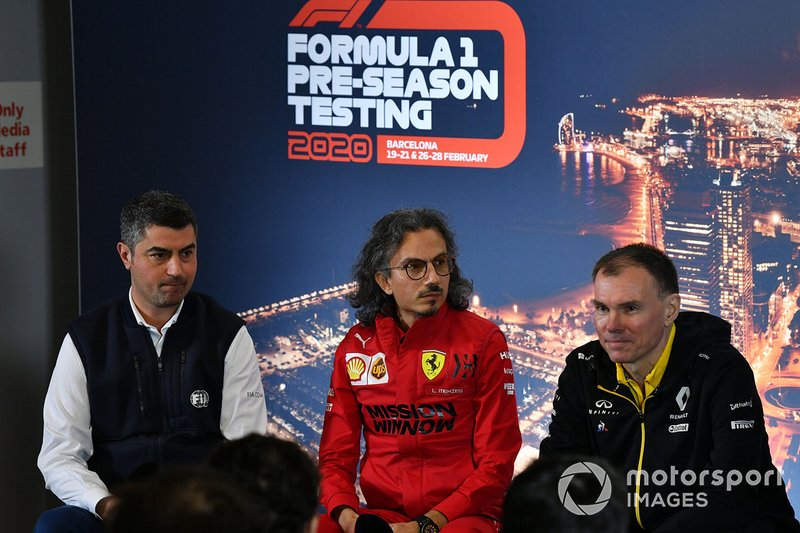 Michael Masi, Director de Carrera, Laurent Mekies, Director Deportivo, Ferrari y Alan Permane, Director Deportivo, Renault Sport F1 Team en la conferencia de prensa