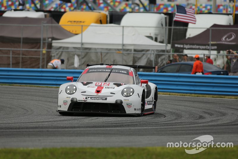 #912 Porsche GT Team Porsche 911 RSR: Earl Bamber, Laurens Vanthoor, Mathieu Jaminet