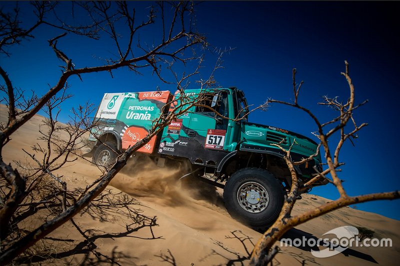 #517 Team De Rooy IVECO: Albert Llovera, Ferran Marco Alcayna, Marc Torres