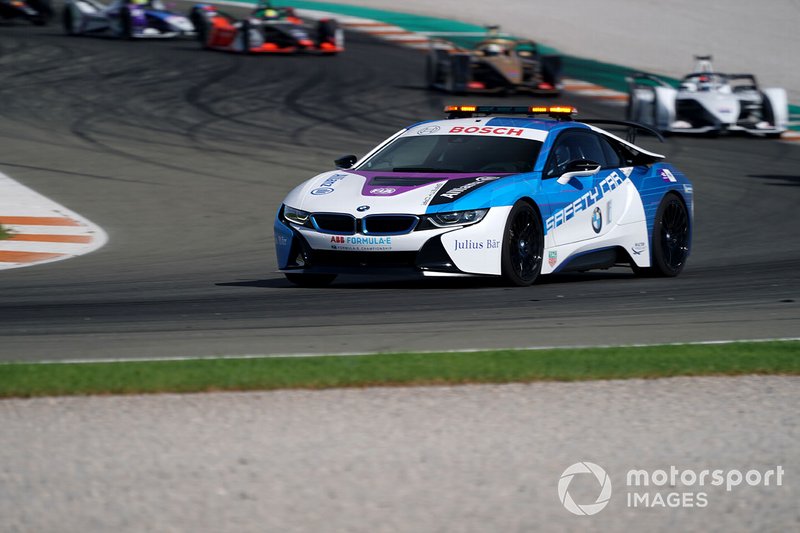 BMW i8 Safety car the field