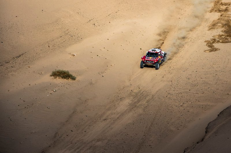 #302 JCW X-Raid Team: Stephane Peterhansel, Paulo Fiuza