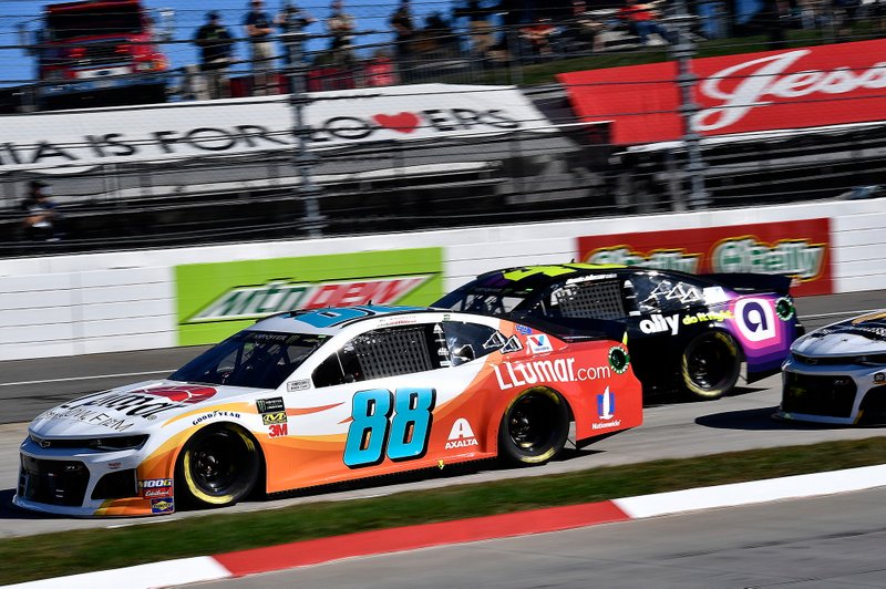 Alex Bowman, Hendrick Motorsports, Chevrolet Camaro LLumar