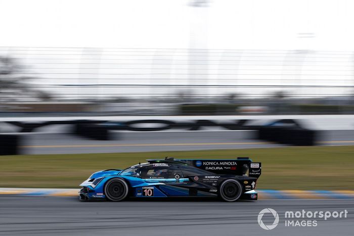 #10 Konica Minolta Acura ARX-06 Acura ARX-06: Ricky Taylor, Filipe Albuquerque, Louis Deletraz, Brendon Hartley