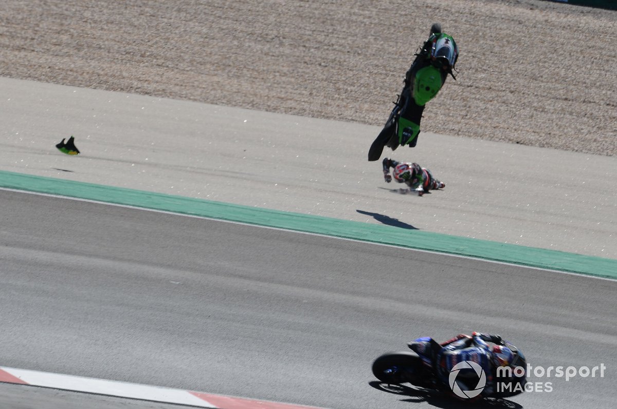 Secuencia de la caída de Jonathan Rea, Kawasaki Racing Team WorldSBK