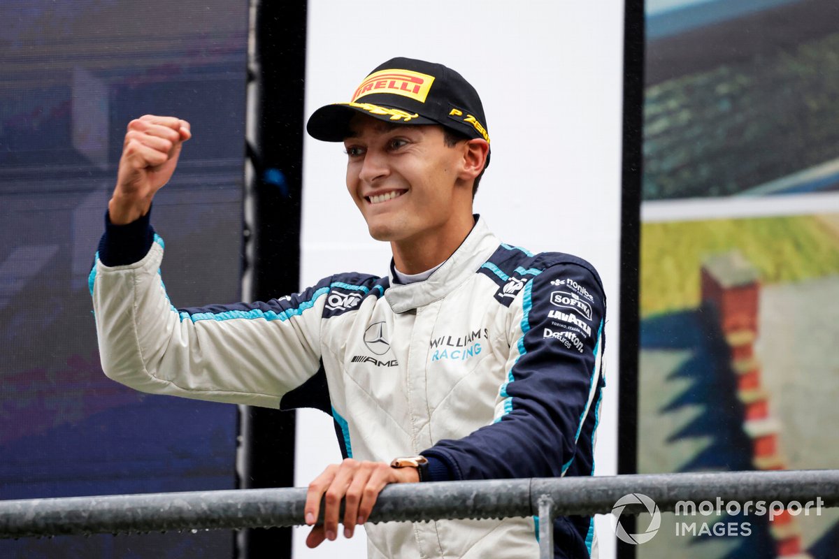 Podio: segundo lugar George Russell, Williams