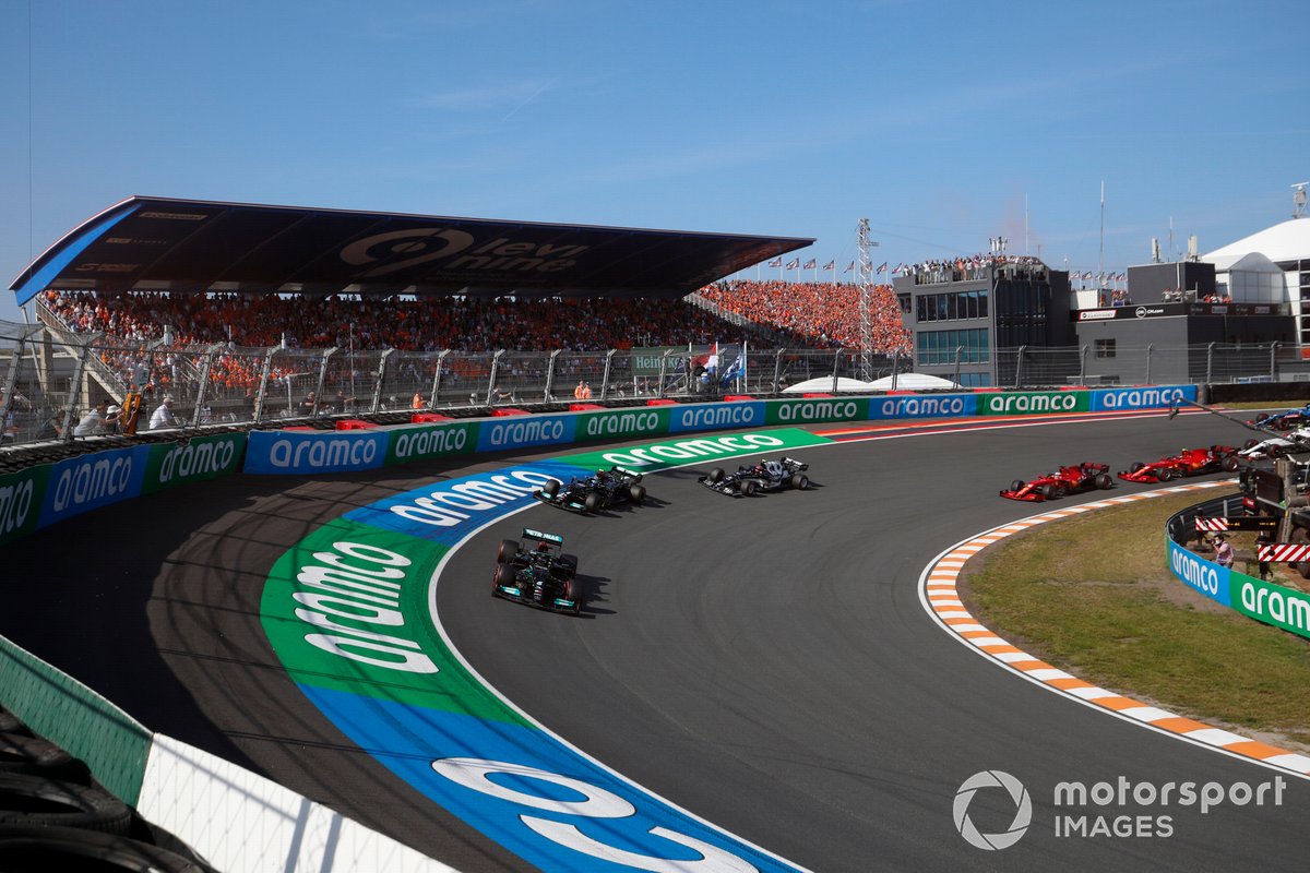 Lewis Hamilton, Mercedes W12, Valtteri Bottas, Mercedes W12, Pierre Gasly, AlphaTauri AT02
