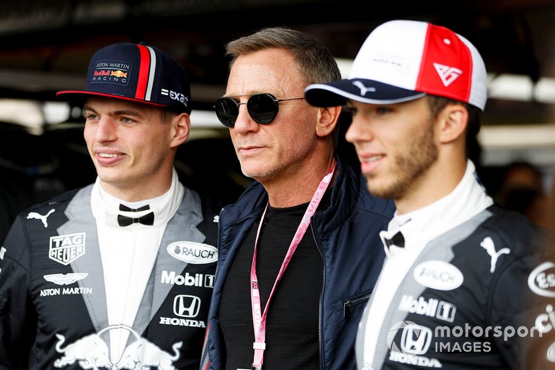 Max Verstappen, Red Bull Racing, Actor Daniel Craig, and Pierre Gasly, Red Bull Racing