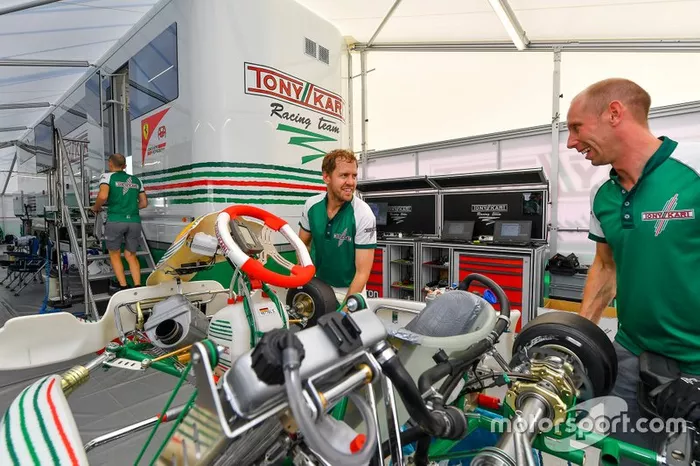 Sebastian Vettel is testing Tony kart