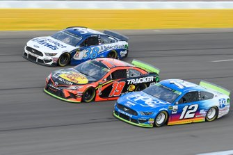 Martin Truex Jr., Joe Gibbs Racing, Toyota Camry Bass Pro Shops, Ryan Blaney, Team Penske, Ford Mustang PPG, David Ragan, Front Row Motorsports, Ford Mustang Select Blinds