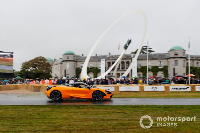 McLaren 720
