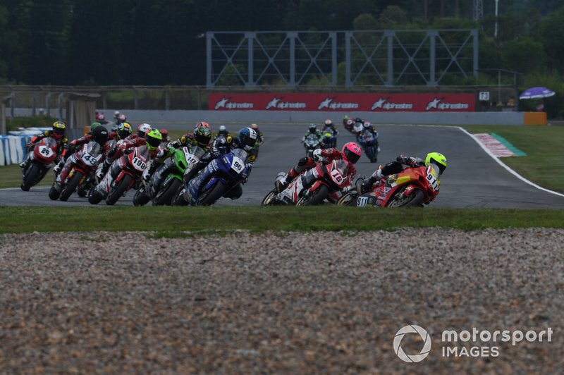 Race action AP250 class