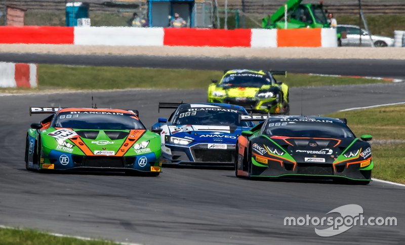 #63 GRT Grasser Racing Team Lamborghini Huracan GT3 Evo: Christian Engelhart, Mirko Bortolotti, #563 Orange 1 FFF Racing Team Lamborghini Huracan GT3 Evo: Andrea Caldarelli, Marco Mapelli