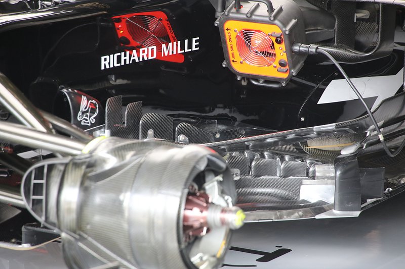 Haas F1 Team VF-19 bargeboard detail