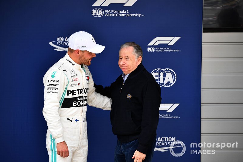 Pole man Valtteri Bottas, Mercedes AMG F1, with Jean Todt, President, FIA