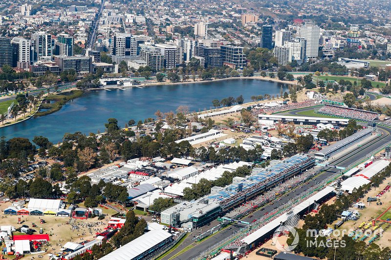 Valtteri Bottas, Mercedes AMG W10 y Lewis Hamilton, Mercedes AMG F1 W10