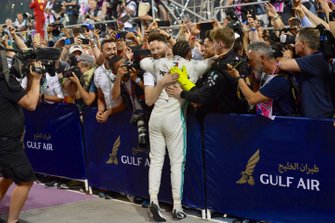 Lewis Hamilton, Mercedes AMG F1, 1st position, celebrates with his team
