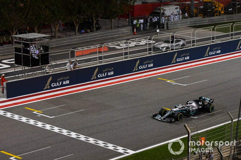 Bahreïn - Vainqueur : Lewis Hamilton (Mercedes W10)