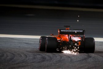 Vonken bij Sebastian Vettel, Ferrari SF90