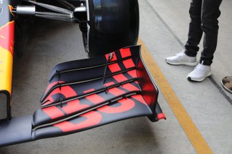Red Bull Racing RB15 voorvleugel detail