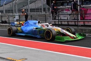 Robert Kubica, Williams FW41 with aero paint over the whole car