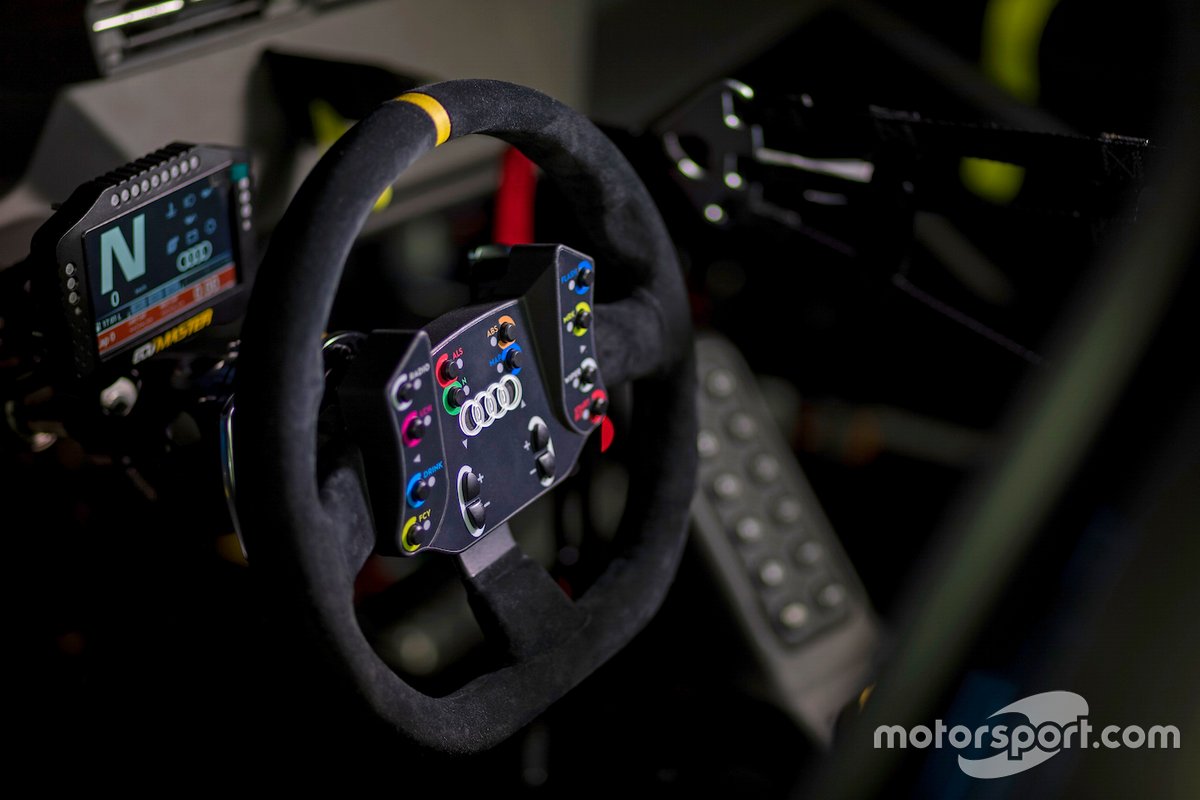 Dettagli dell'abitacolo dell'Audi RS 3 LMS TCR