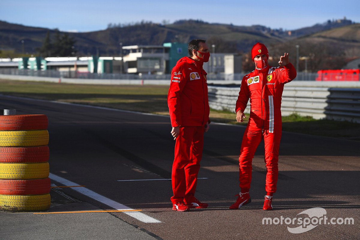 Carlos Sainz Jr., Ferrari