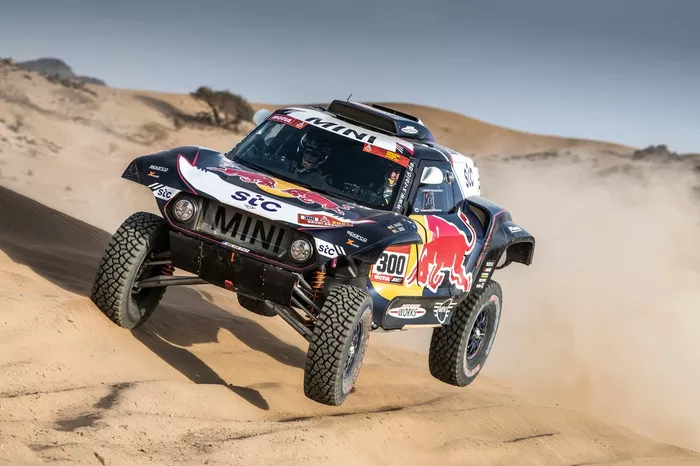#300 X-Raid Mini JCW Team: Carlos Sainz, Lucas Cruz