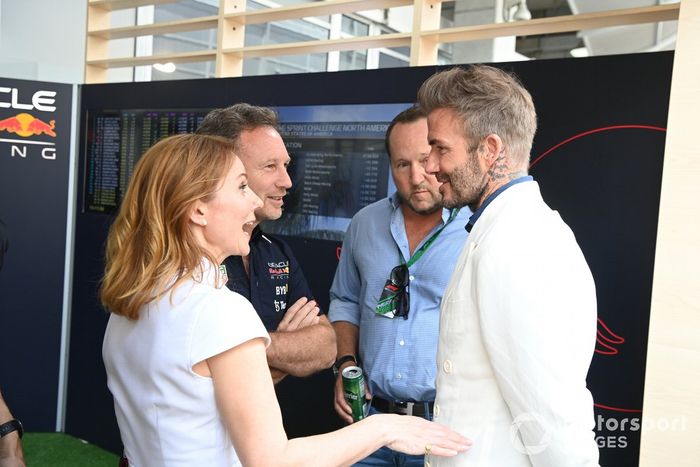 Christian Horner, director de Red Bull Racing, su mujer Geri Horner y David Beckham
