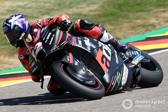 Maverick Vinales, Aprilia Racing Team