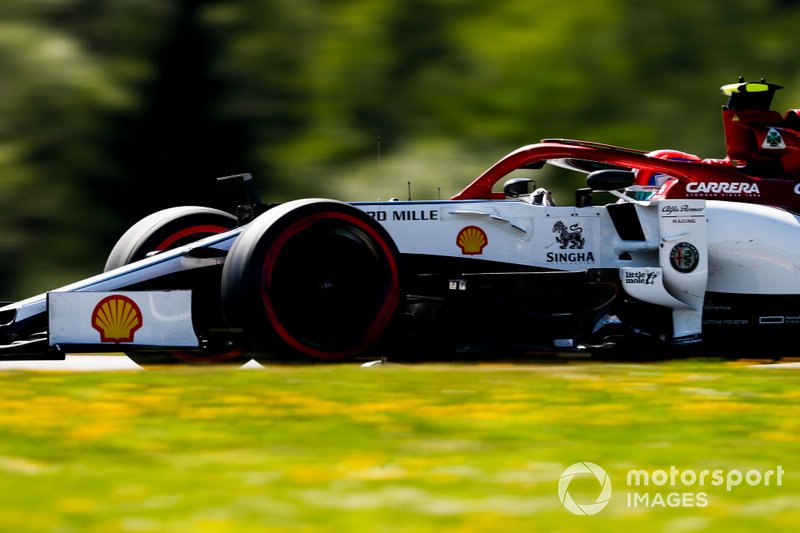 7: Antonio Giovinazzi, Alfa Romeo Racing C38, 1'04.179