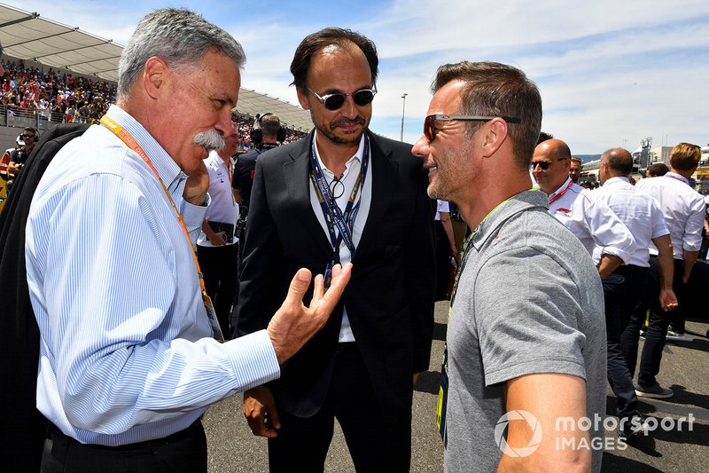 Chase Carey, Chairman, Formula 1 bersama Sébastien Loeb