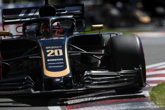 Kevin Magnussen, Haas VF-19
