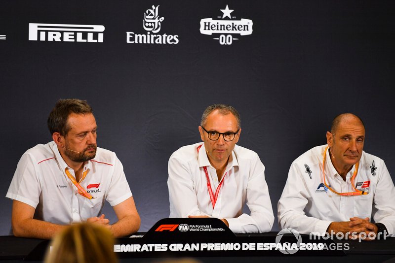 Steve Nielsen, Stefano Domenicali and Bruno Michel in Press Conference for new F2 tyres 