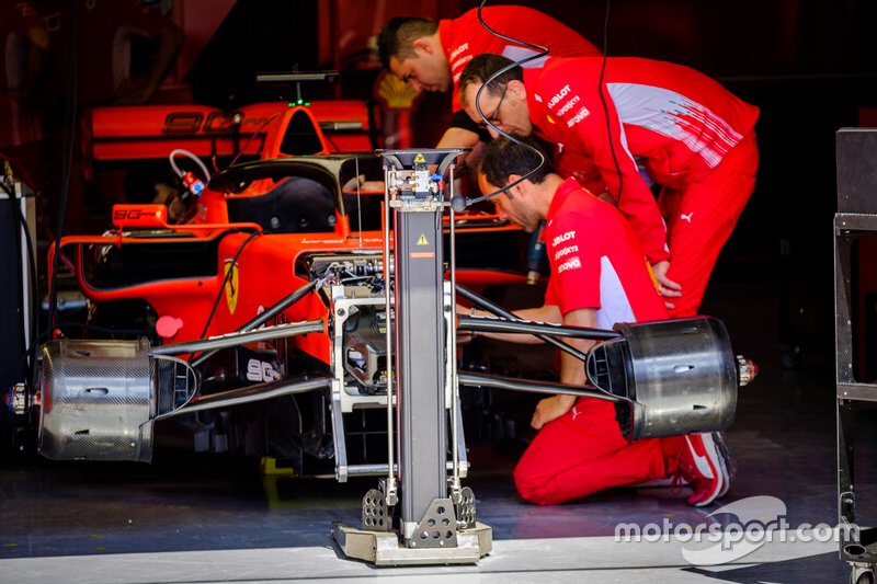 Ferrari SF90 dettaglio parte frontale