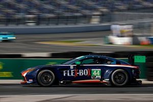 #44 Magnus Racing Aston Martin Vantage GT3 Evo: John Potter, Andy Lally, Spencer Pumpelly, Nicki Thiim