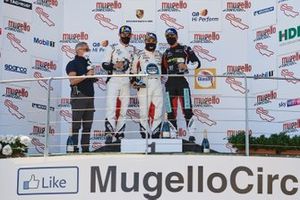 Podio: Gianmarco Quaresmini di Tsunami RT, Simone Iaquinta di Ghinzani Arco Motorsport e Stefano Monaco di Dinamic Motorsport