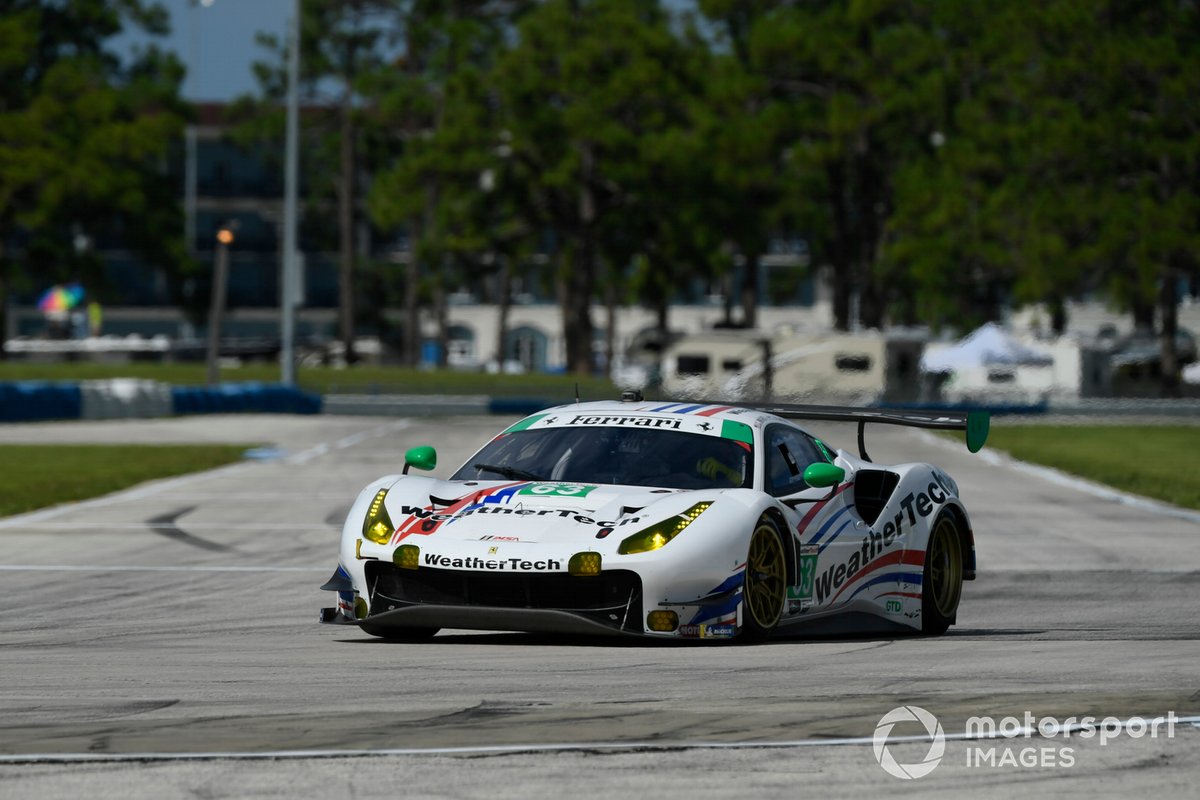#63 Scuderia Corsa Ferrari 488 GT3, GTD: Cooper MacNeil, Toni Vilander