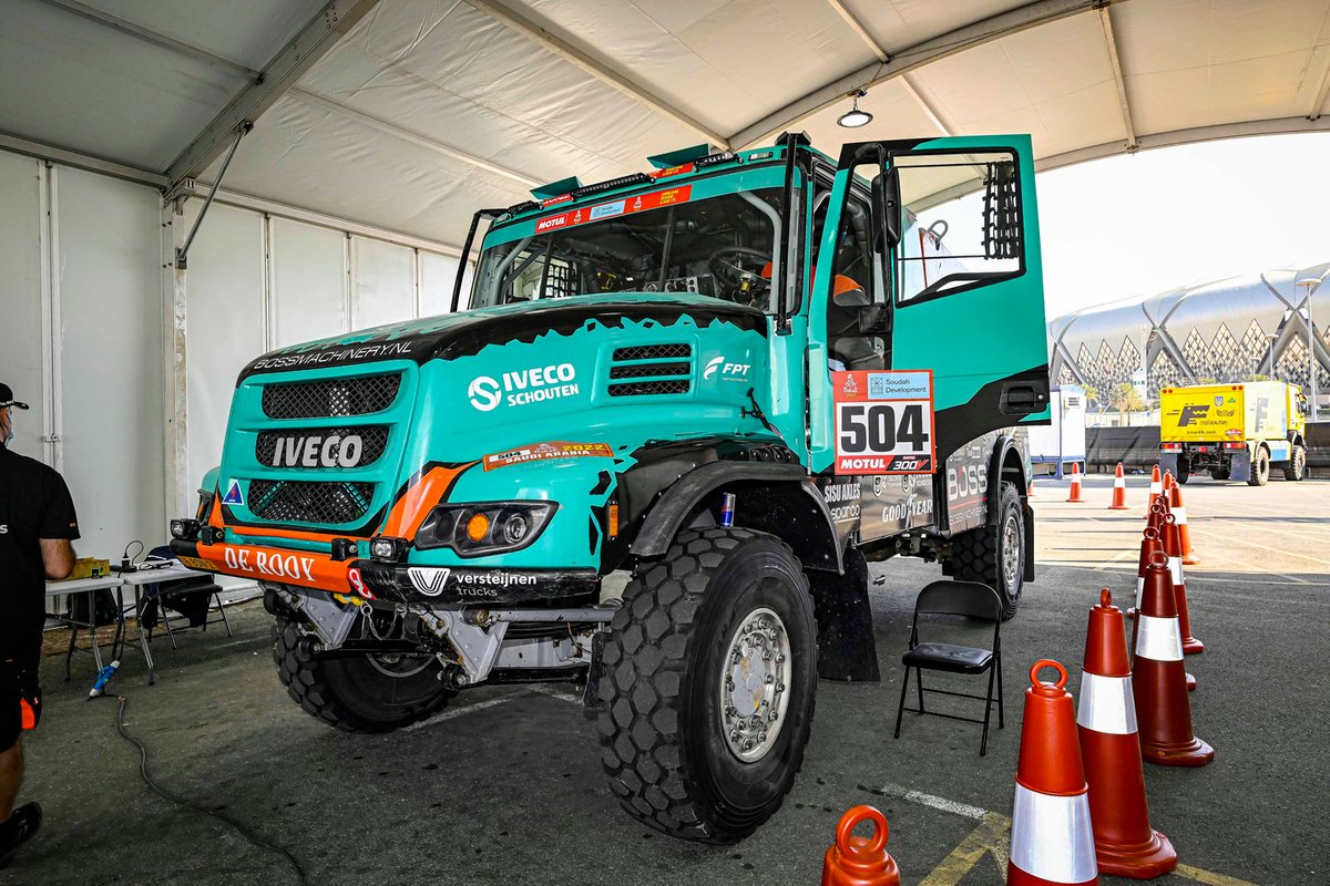 #504 Petronas Team De Rooy Iveco: Janus Van Kasteren, Marcel Snijders, Rodewald Darek