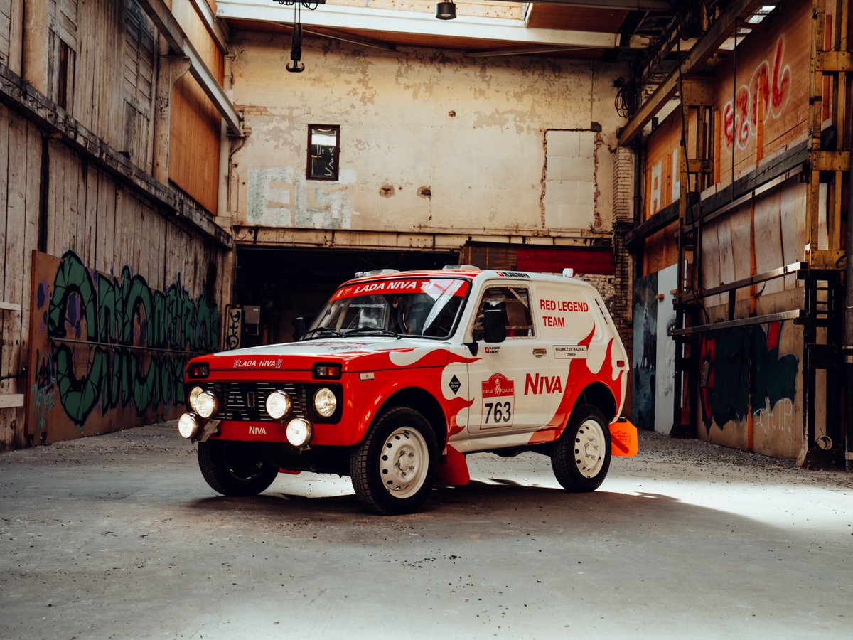 LADA Niva Red Legend